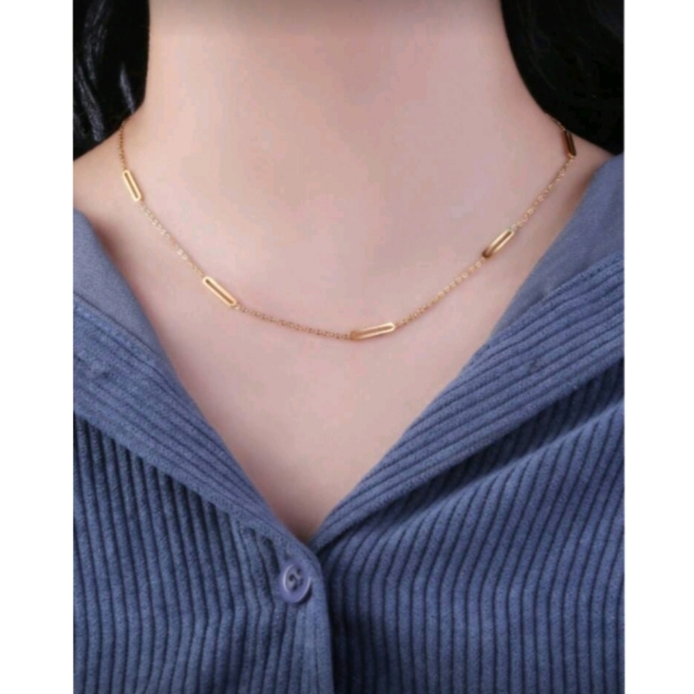 NEW! Anthropologie Minimalist Paper Clip Link Station Gold Necklace